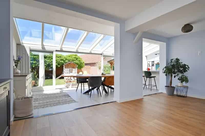Moderne Hoekwoning Nootdorp Garage Werkplaats Tuin 3 Slaapkamers Zonnepanelen