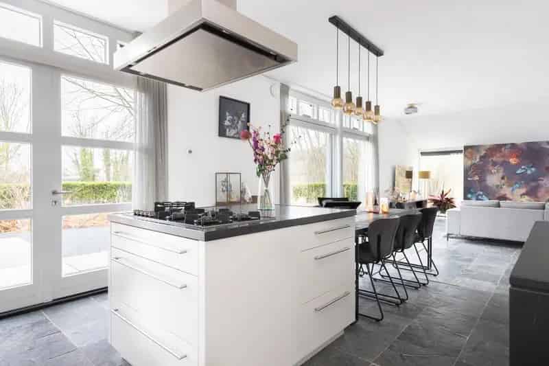 Luxe Duurzame Villa in Salland  Ruime Tuin en Biotoop