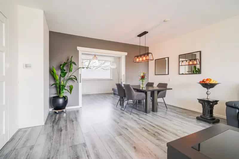 3 Kamer Galerijflat 96m2 Nabij Winkels en OV