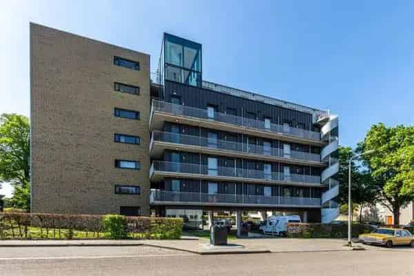 2 Kamer Appartement Nijmegen Grootstal Eigen Parkeerplaats
