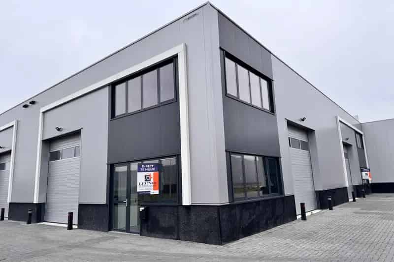 Bedrijfshal te koop Tholen 175m2  Groot Buitenterrein A4