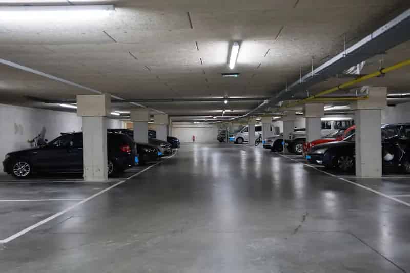 Parkeerplaats te koop Obrechtstraat Den Haag