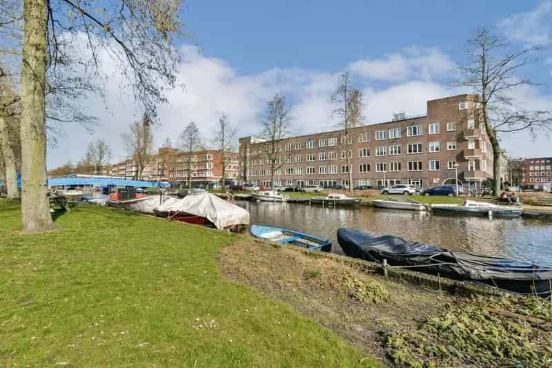 Appartement Amsterdam West 56m2 Grachtenzicht Dakterras