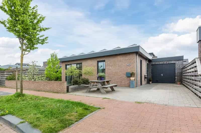 Riante moderne bungalow te Lelystad