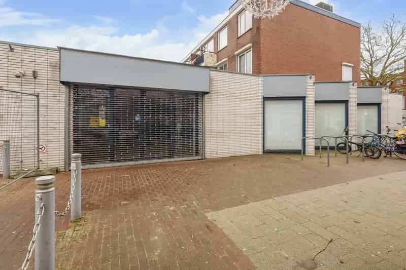 Winkel te huur Arnhem Zuid 698m2 Winkelcentrum De Drieslag