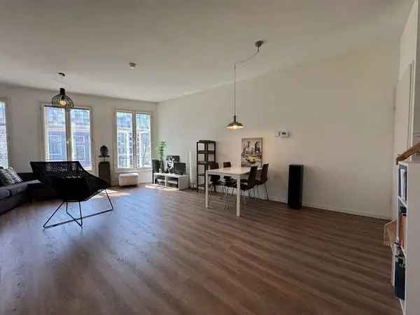 Appartement Te Huur , Leeuwarden, Fryslân