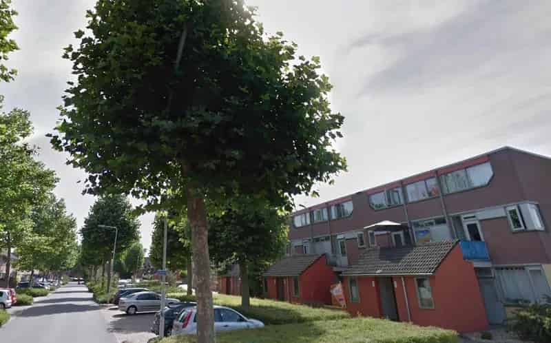 Bredasingel 94: Gelijkvloerse woning nabij OV en winkels