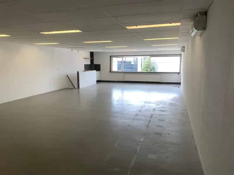 Bedrijfsunit 200m² Sloterdijk - A5 A10