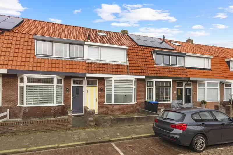 Ruime Familiewoning Den Helder Grote Tuin 3 slaapkamers