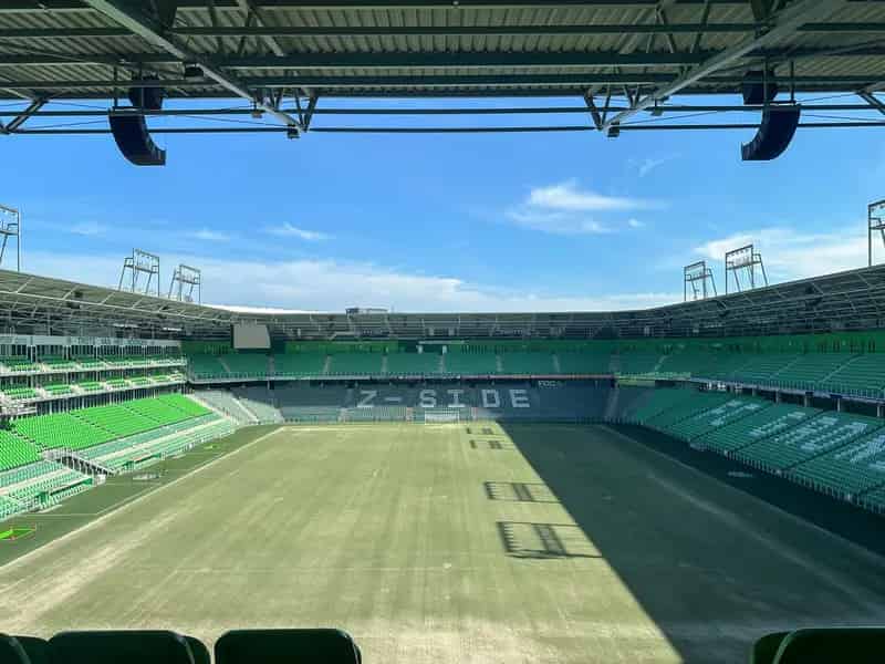 Kantoorruimte Euroborg Groningen: Stadionzicht 272m2