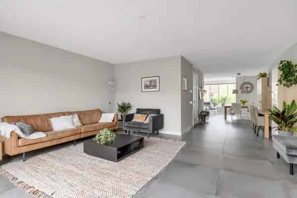 Moderne 2-onder-1-kapwoning Nijkerk  178m2  Gasloos  27 Zonnepanelen