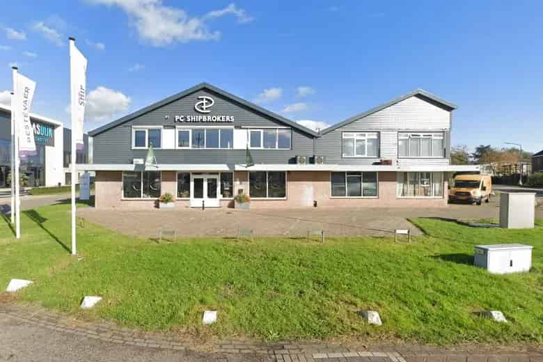 110 m2 Kantoorruimte te Huur Werkendam