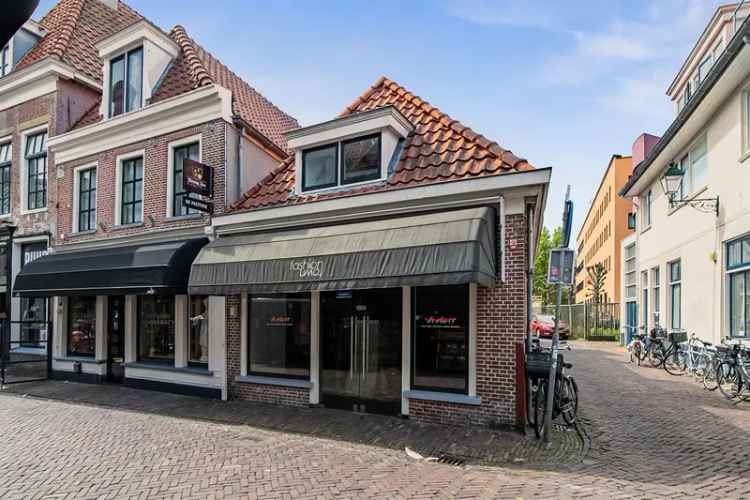 Winkel Leeuwarden | Zoek winkels te koop en te huur: Kleine Kerkstraat 11 8911 DK Leeuwarden [funda in business]