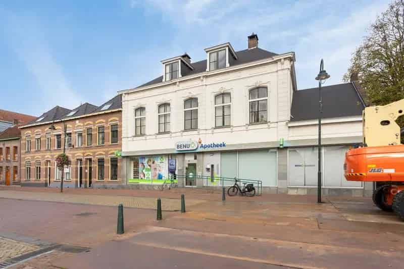 Praktijkruimte te koop Steenbergen  680m² Centrum