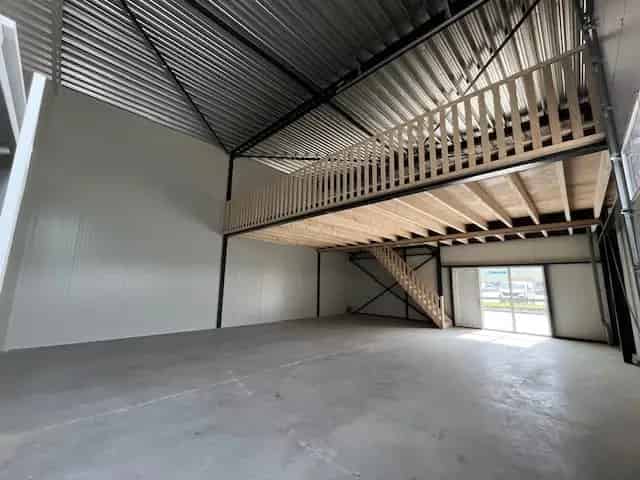 Bedrijfshal Enschede | Zoek bedrijfshallen te koop: Rigtersbleek-Aalten 8-7 7521 RB Enschede 