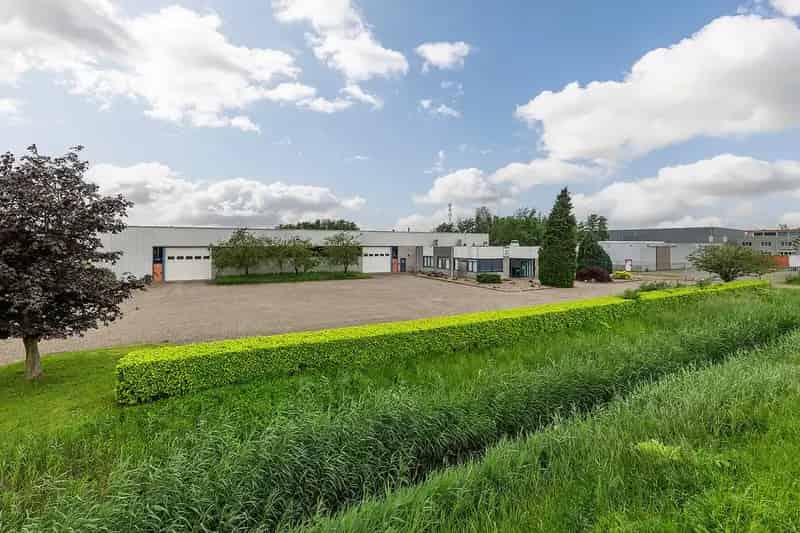Bedrijfshal te koop Tholen 4200m²