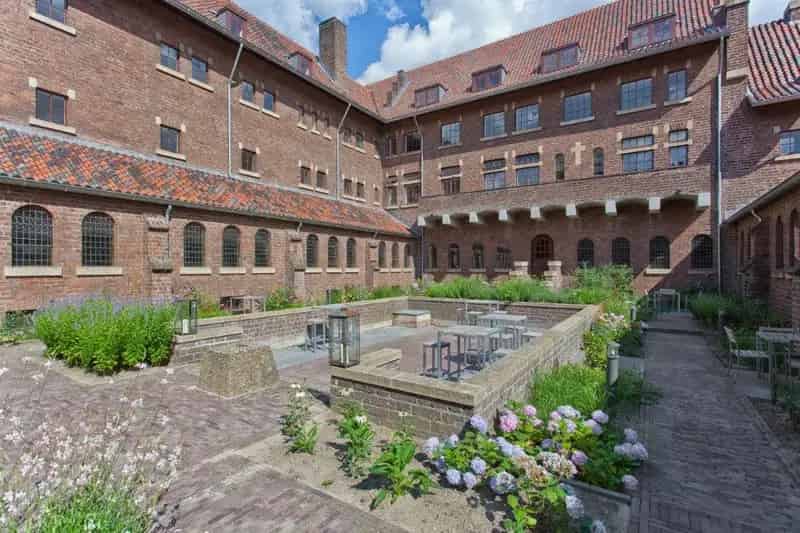 Kantoorruimtes te Huur Enschede Klooster Dolphia