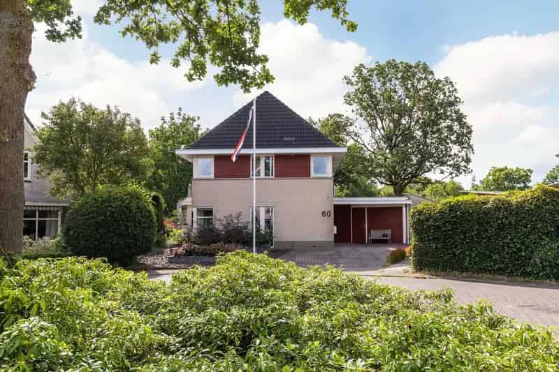 Eerbeek Gaspeldoorn 60: Luxe Villa A++ 223m2 30m2 Garage 18 Zonnepanelen