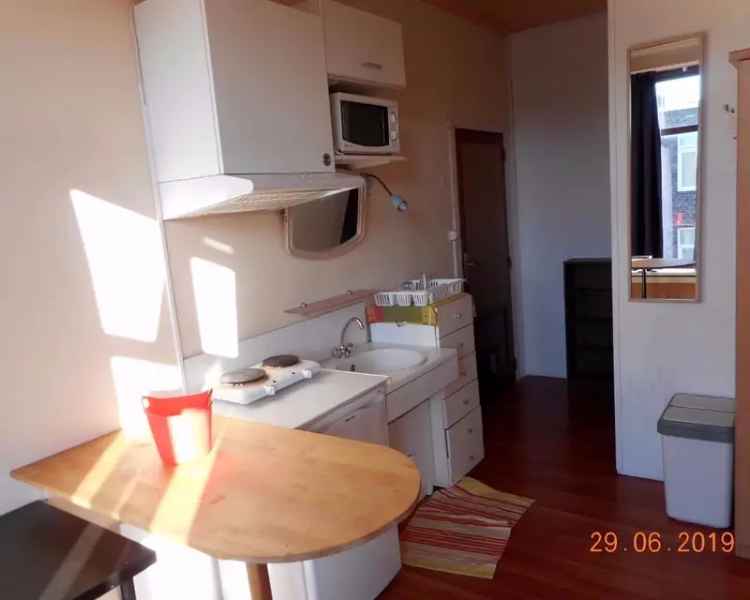 Kamer te Huur Den Haag Akeleistraat 16m2 Gemeubileerd Nabij Strand