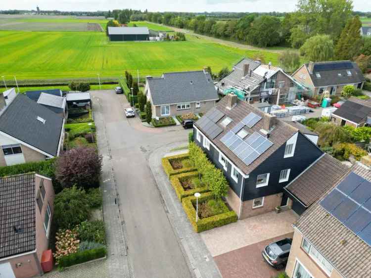 Eengezinswoning Te Koop in Sommelsdijk, Zuid-Holland