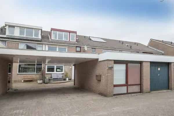 Ruime 5 Slaapkamers Eengezinswoning Linquenda