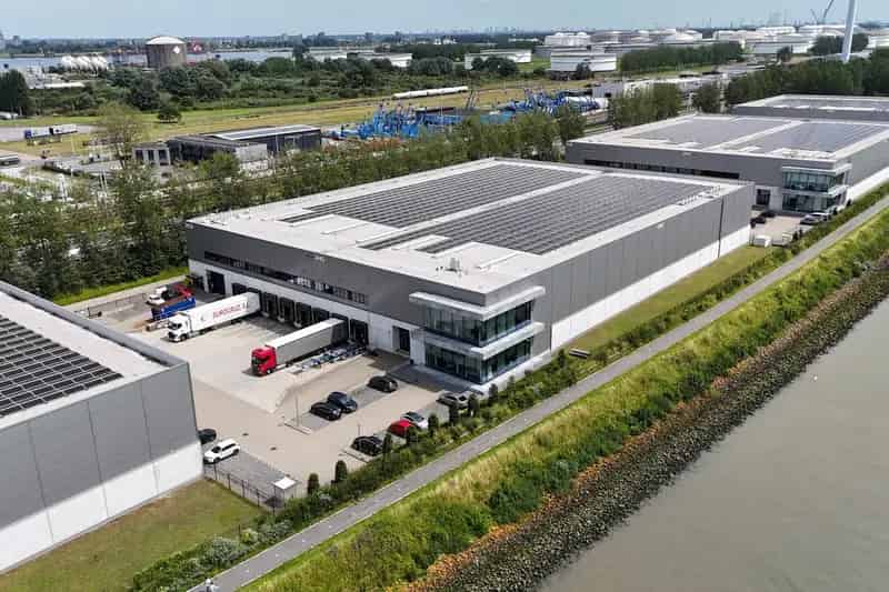 Bedrijfshal Europoort Rotterdam te huur 7609m2 A15