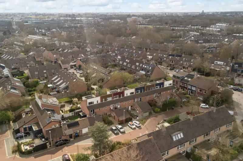 Huis te koop Leiderdorp 4 slaapkamers grote tuin