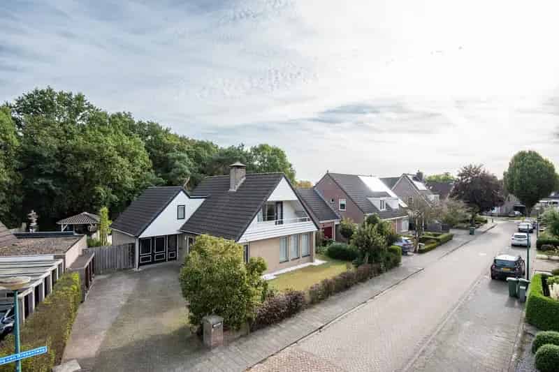 Vrijstaande woning Loon op Zand 4 slaapkamers zwembad garage