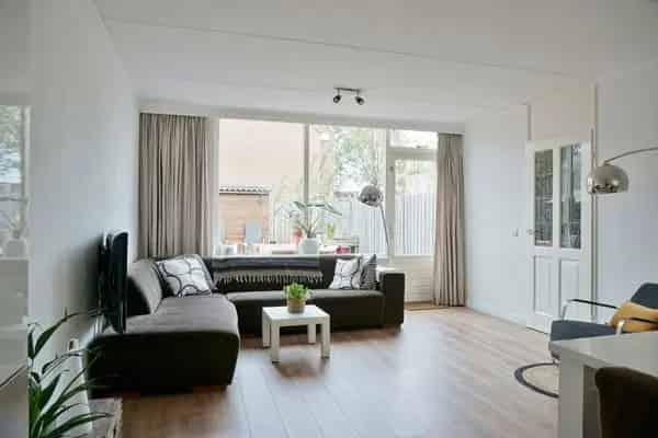 Huis Wichmansstraat Tilburg: 4 Slaapkamers, Luxe Badkamer, Tuin