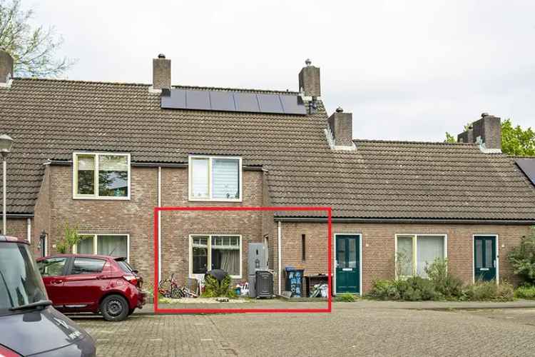 Appartement Te Huur , 11, Madeliefstraat, Berkel-Enschot, Noord-Brabant