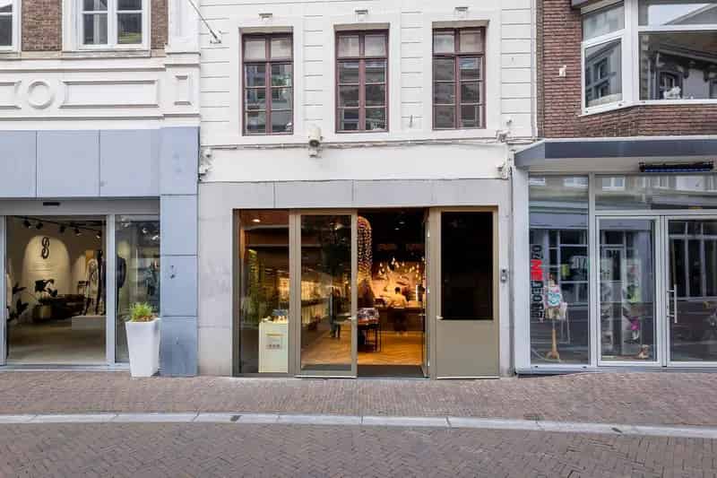 Winkel te huur Sittard Limbrichterstraat 200m2