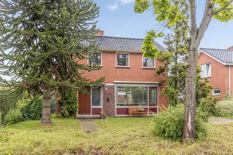 Vrijstaande woning Schildwolde: Ruime tuin, garage, modernisering