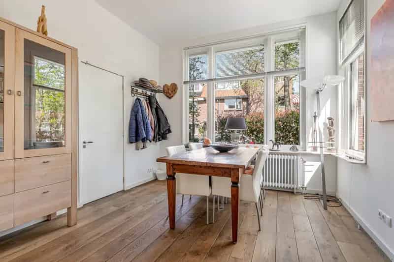 Herenhuis te koop Zeist  Royaal  Geringe Renovatie 4 slaapkamers