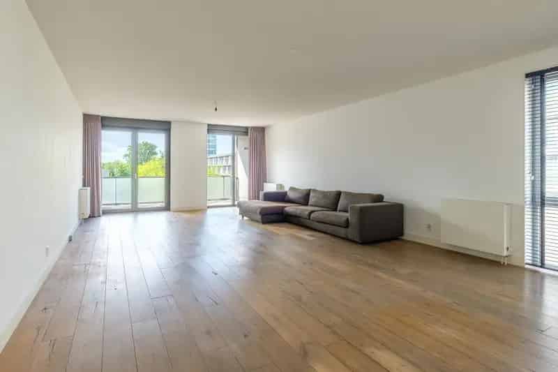 3-kamer appartement Amsterdam Nieuw-West balkon parkeerplaats