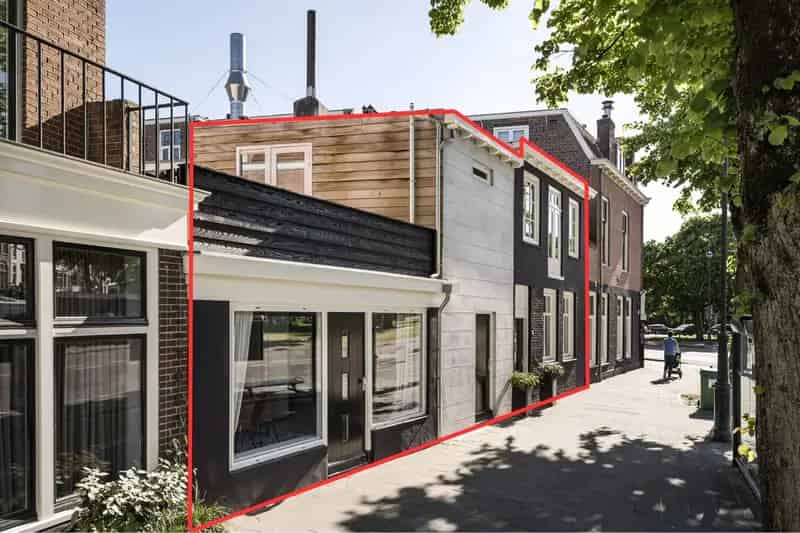 Huis te koop Haarlem: Gerenoveerde woning met dakterras en praktijkruimte