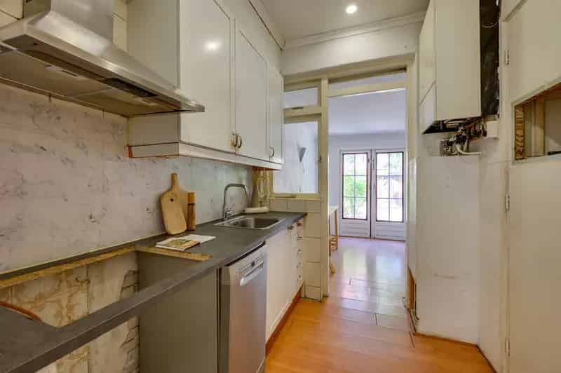 Benedenwoning met tuin te renoveren Oud IJsselmonde