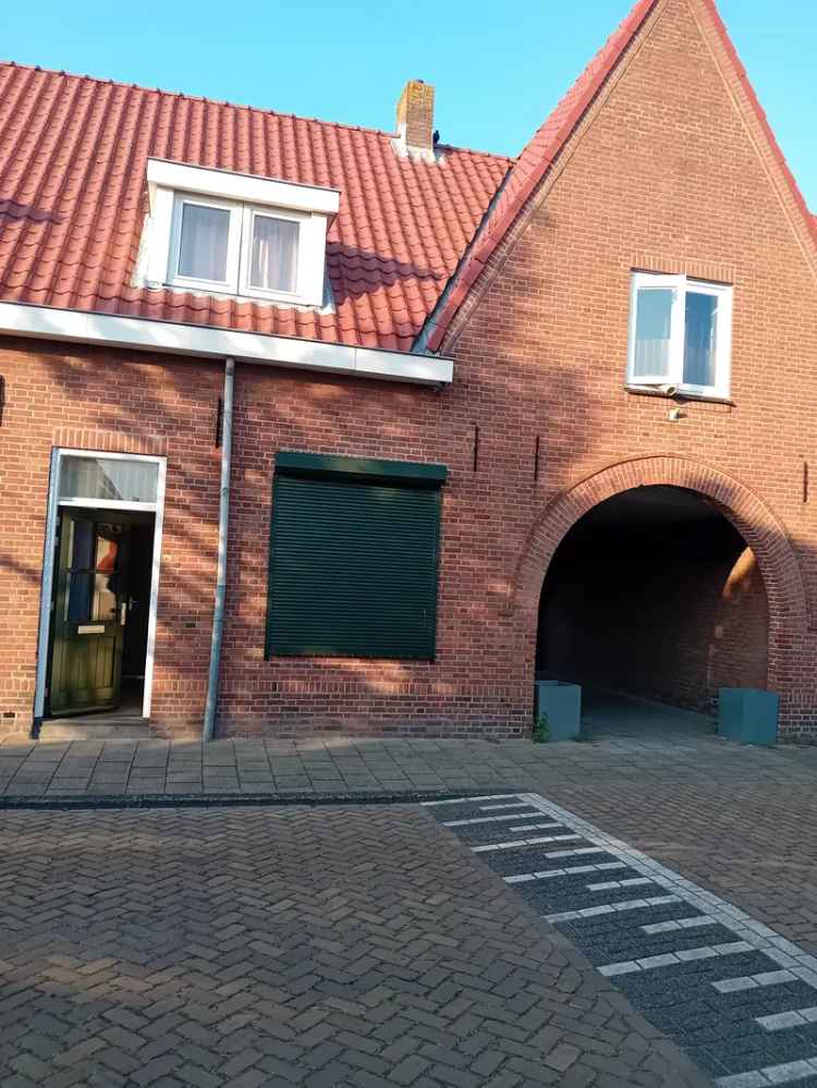 Eengezinswoning Te Huur in Raamsdonksveer, Noord-Brabant