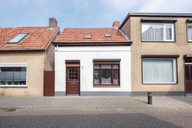 Halfvrijstaande woning Oudenbosch Centrum 2 slaapkamers Starter