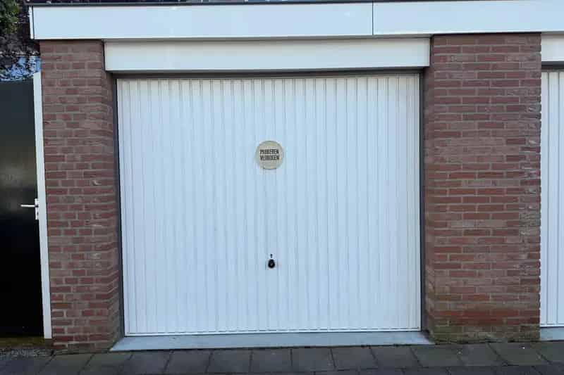 Garage te Koop Voorschoten Centrum