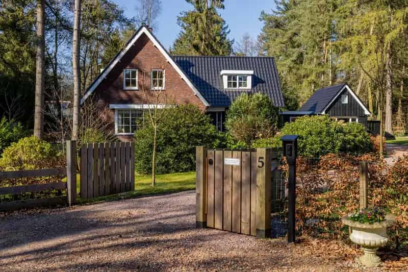 Moderne Villa te Koop in Bosrijke Omgeving nabij Epe