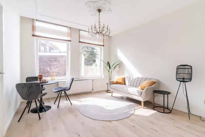 2-Kamer appartement Regentessekwartier Eigen Grond Dubbel Glas