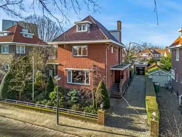 Jaren 30 woning te Hoorn Westersingel