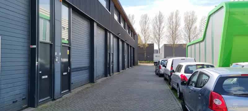 Bedrijfshal te Huur Hoofddorp - Willem Brocadesdreef