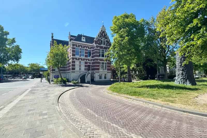 Kantoorruimte te huur Groningen Heresingel 236m2 12 parkeerplaatsen