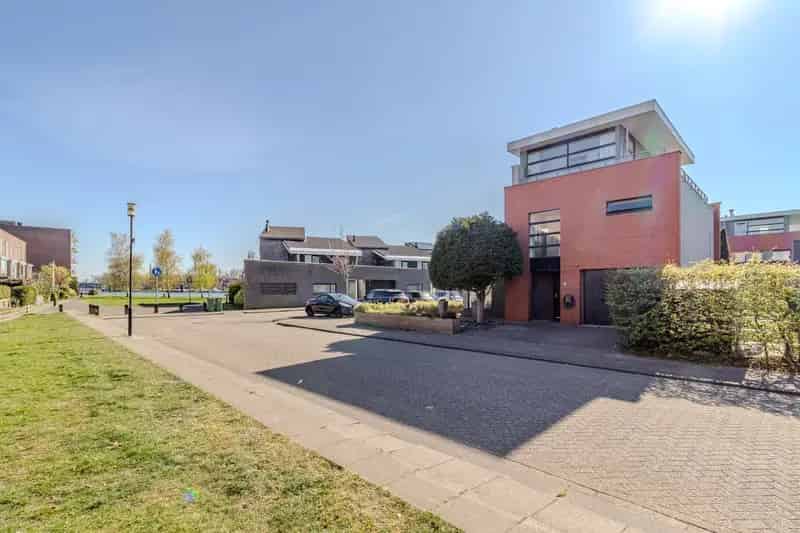 Huis te koop Zaandam 5 slaapkamers 191m2 tuin dakterras
