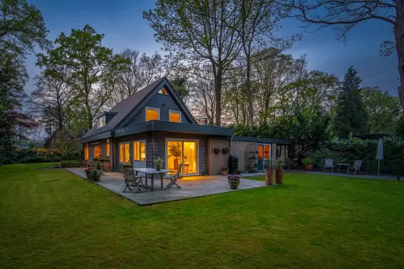 Luxe Villa te Koop Epe Noord Ruime Tuin 4 Slaapkamers