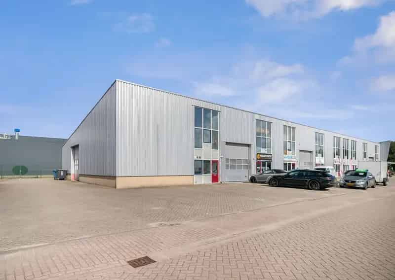Bedrijfshal te Huur Wolvega 200m2 Kantoor Opslag