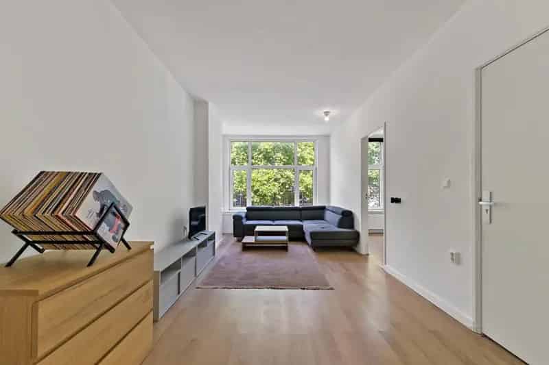 2 Slaapkamers Appartement Rotterdam Beijerlandselaan Nabij Winkels Openbaar Vervoer