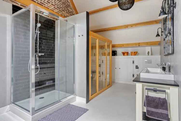 Vrijstaande woning Liempde 2 badkamers showroom 27 zonnepanelen energielabel B