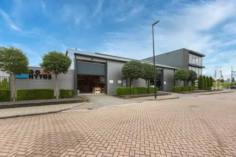 Bedrijfshal te koop Maassluis Industrieweg